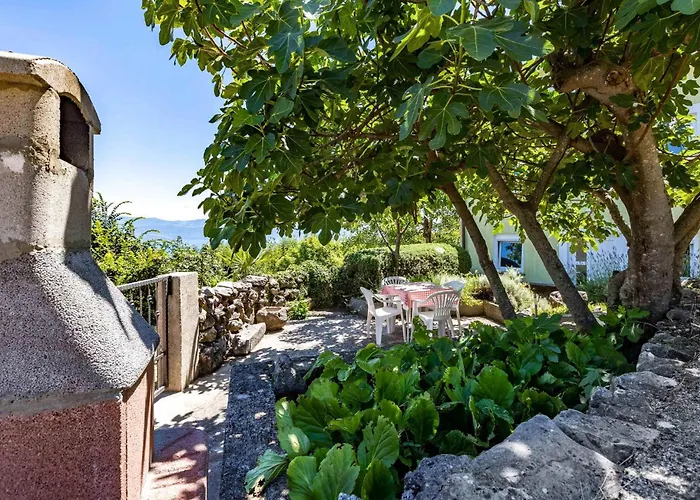 With Sea View I 度假居 里斯卡