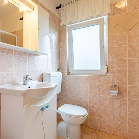 Semesterbostad With Sea View I *