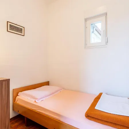 Semesterbostad With Sea View I *